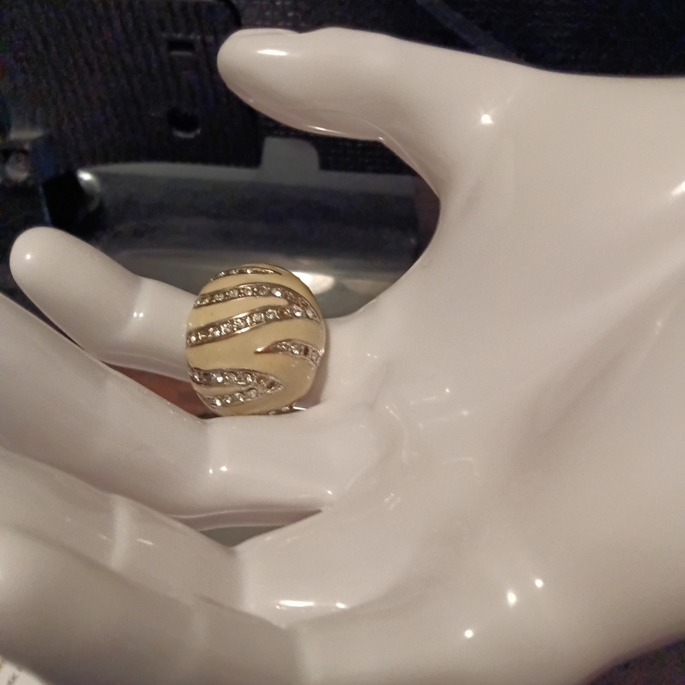 Pave Crystal Dome Ring NWOTS
